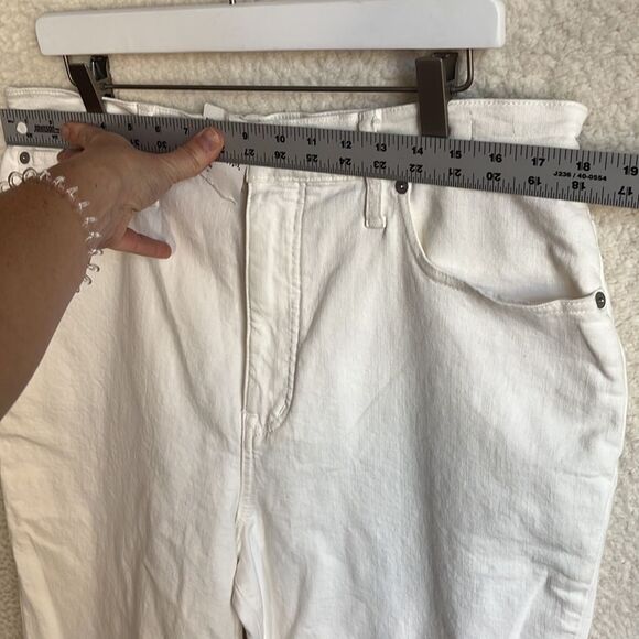 Madewell The Mom Jean Womens Size 32 Tile White‎ Denim - Picture 3 of 10